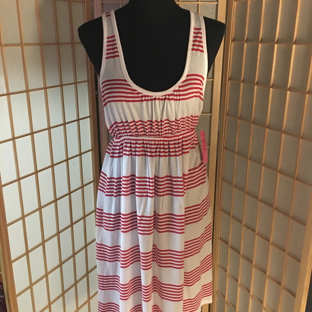 Xhilaration-swim cover up. Red/wt, Sz L👙